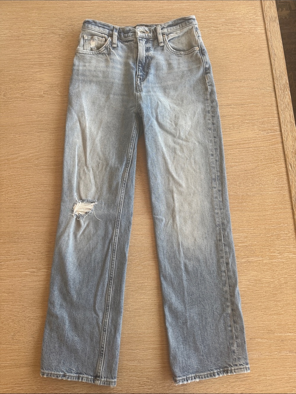 Hudson Light Wash high rise Straight Leg Jeans with Knee Distress
